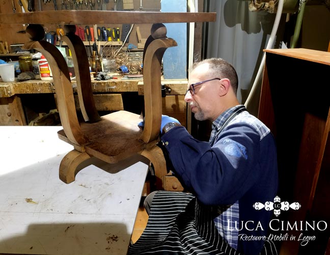 Corsi restauro mobili in legno Genova: analisi delle problematicità