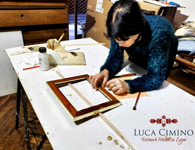 Doratura legno Genova: corso restauro Sandra Doratura legno Genova: corso restauro Sandra
