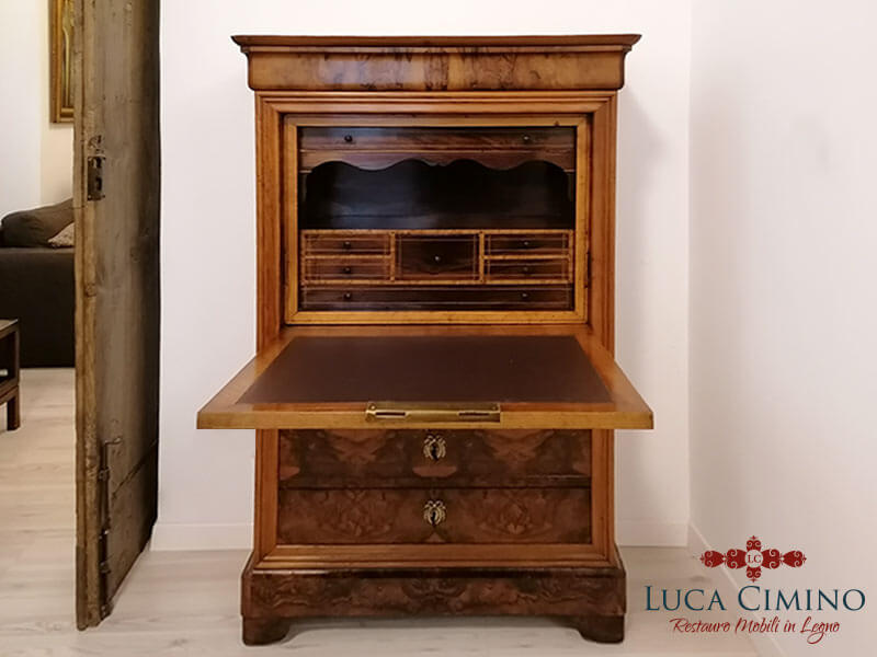 Mobile Secretaire Antico Restaurato E Rimesso A Nuovo 09