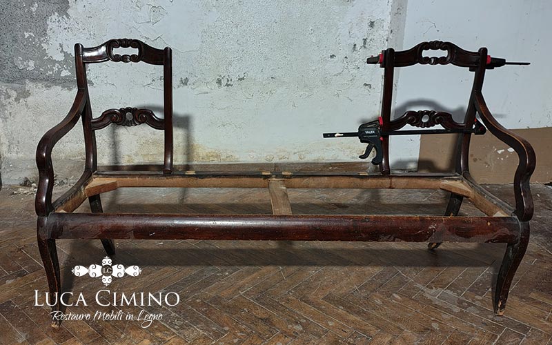 Restaurare Una Panchetta In Legno 05