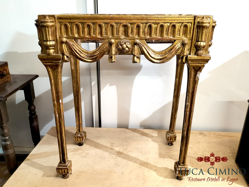 Restauro Consolle Dorata in Stile Luigi XVI - Prima Restauro Consolle Dorata in Stile Luigi XVI - Prima