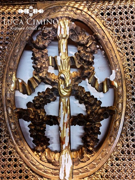 Restauro Divanetto Antico 04