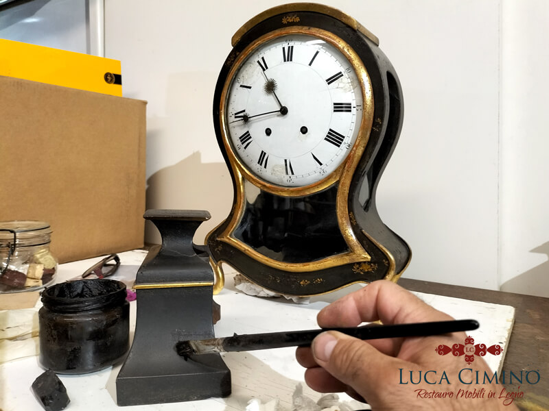 Restauro Genova La Cassa Di Un Orologio A Parete Base 12