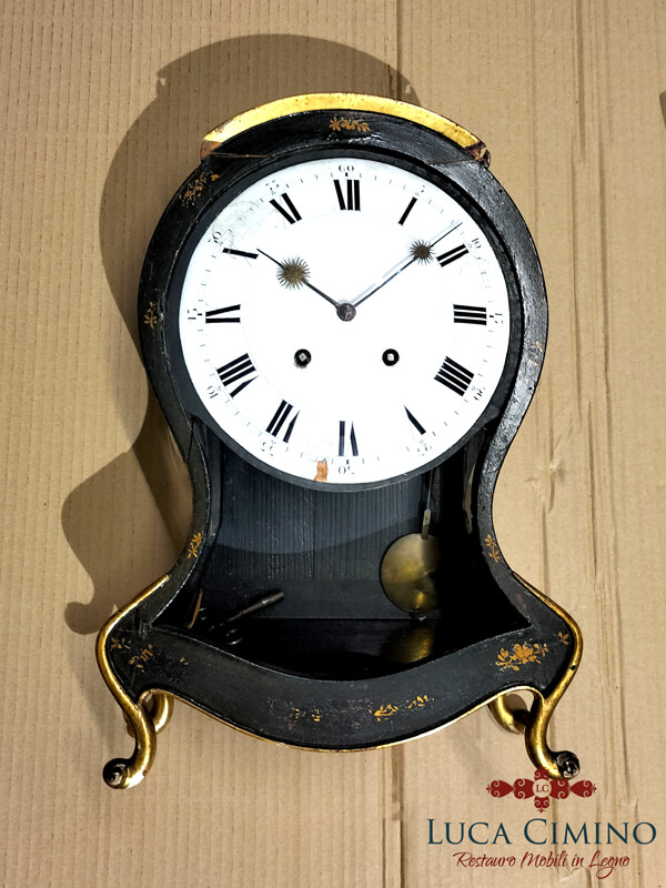Restauro Genova La Cassa Di Un Orologio A Parete Condizioni 01