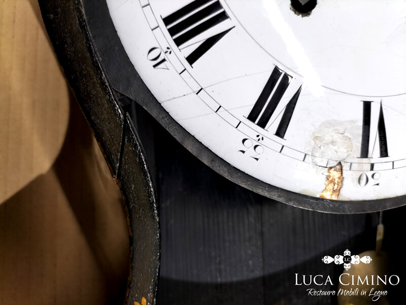 Restauro Genova La Cassa Di Un Orologio A Parete Condizioni 03