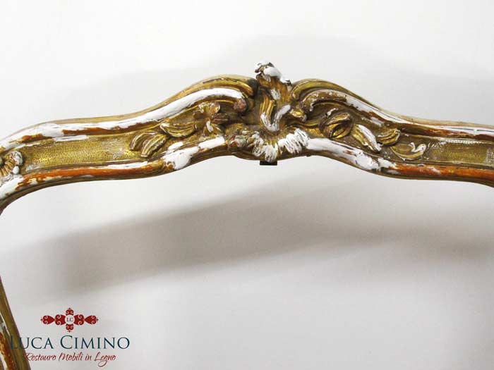 Restauro Poltrona Dorata Genova 03