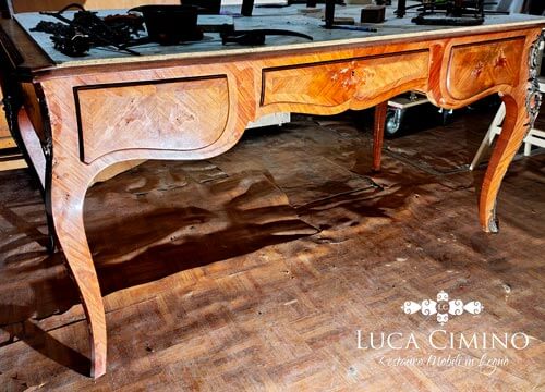 Restauro Scrivania in Stile Luigi XV