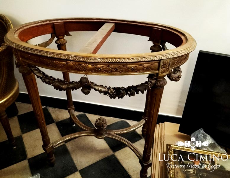 Restauro Tavolino Dorato Genova