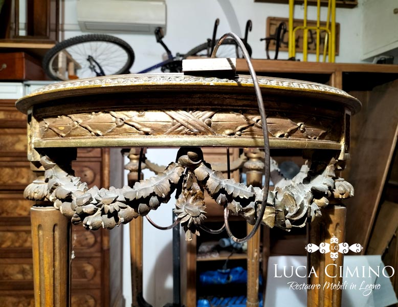Restauro Tavolino Dorato Genova