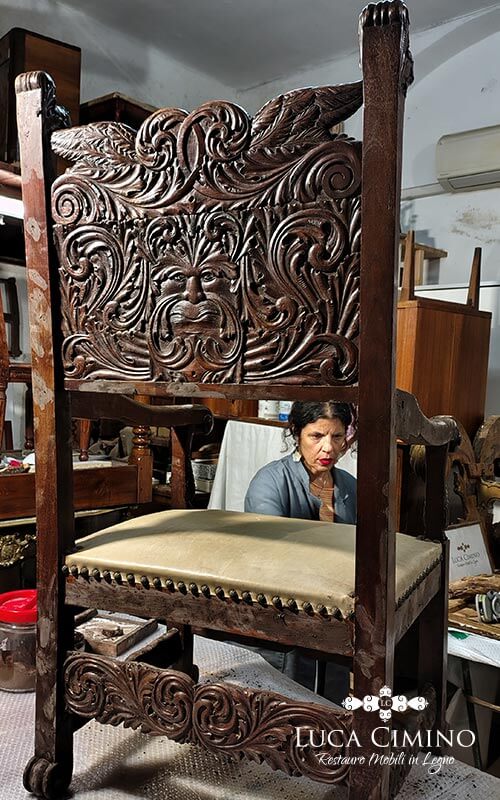 Restauro trono rinascimentale Genova