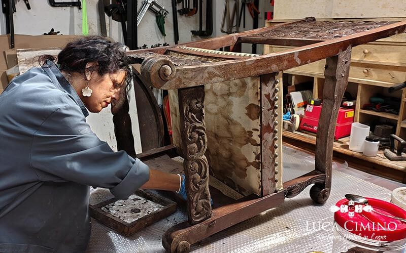 Restauro trono rinascimentale Genova Restauro trono rinascimentale Genova