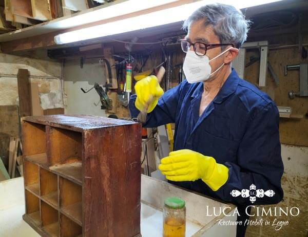 Stipo Antico In Rovere Genova Corso Di Restauro Emilio Restauro A Cura Di Emilio Per Lo Stipo Antico In Rovere Genova Verniciatura
