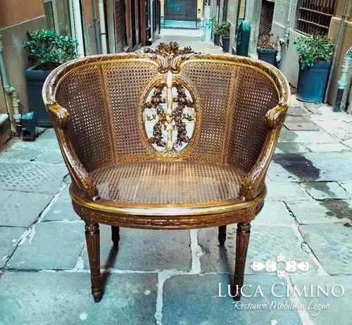 Storia e restauro della sedia poltroncina Luigixvi