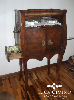 Restauro Comodino in Stile Barocchetto Genovese in Palissandro - Prima