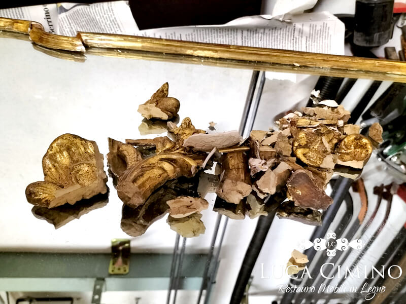 Restauro Specchiera Antica Dorata In Stile Luigi Xv 04