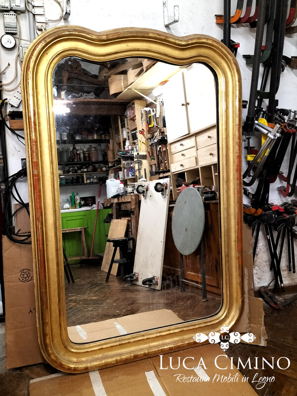 Specchiera Dorata Del Settecento Restaurata Con Grande Impegno 01
