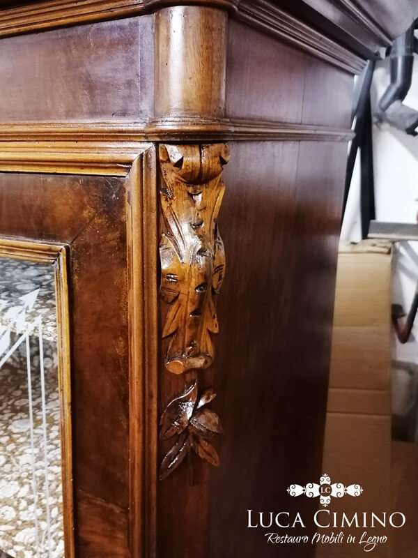 Riprodurre su legno un particolare antico