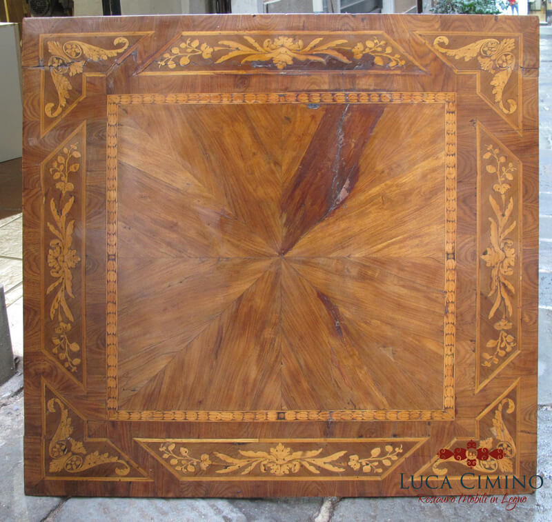 Restauro Tavolo Antico Stile Luigi Xvi Con Piano Lastronato 05