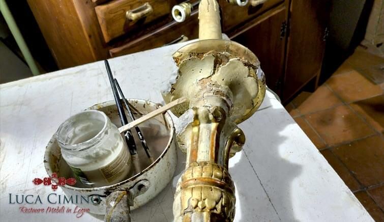 Restauro Candeliere Antico Genova: un Esemplare Dorato e Laccato