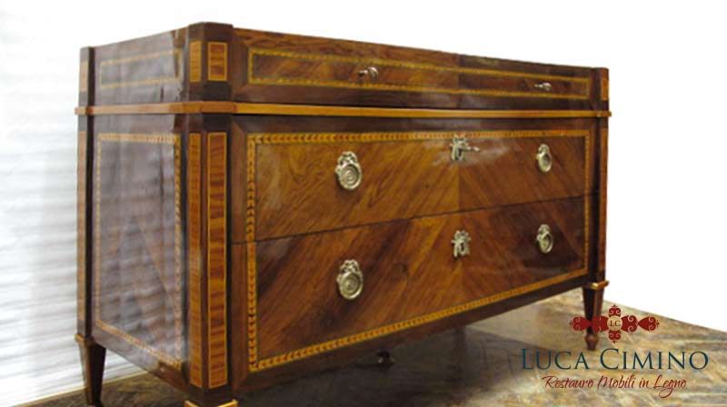 Commode Luigi XVI restaurato