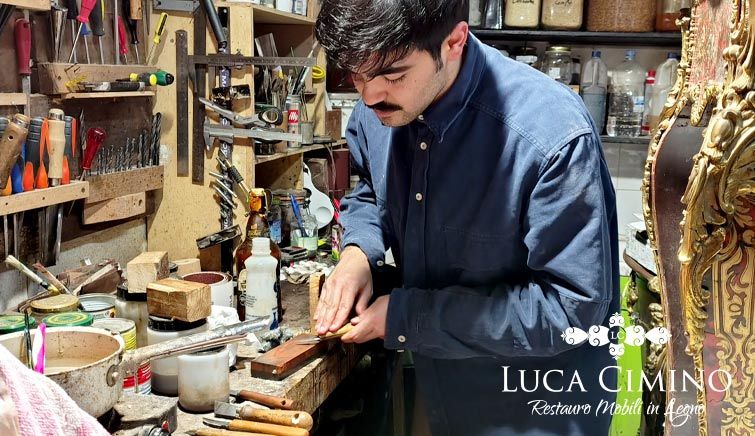 L’Affilatura delle Lame nel Mondo del Restauro Ligneo Genova