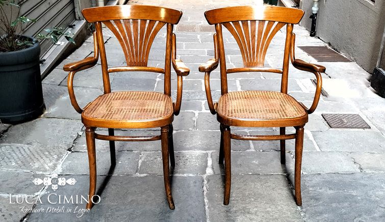 Restauro Poltrona Thonet Genova: l’Azione dei Tarli