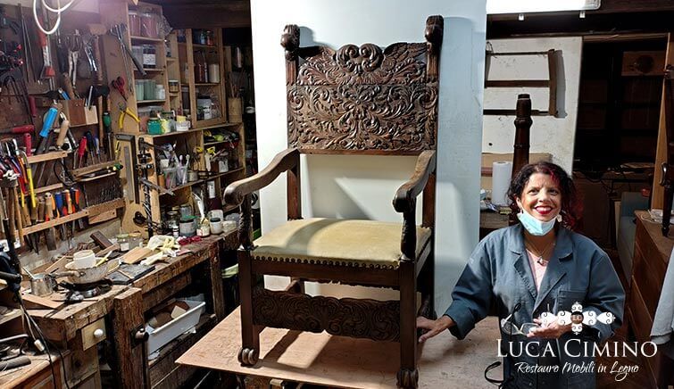 Restauro Trono Rinascimentale Genova: la Prestigiosa Sedia del Passato